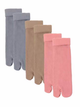 Women Mid-Calf Length Socks