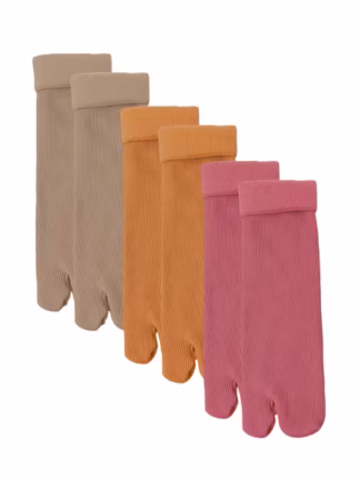 Women Mid-Calf Length Socks